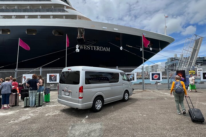 Private Transfer From Cruise Ship To Auckland Airport - Photo 1 of 8